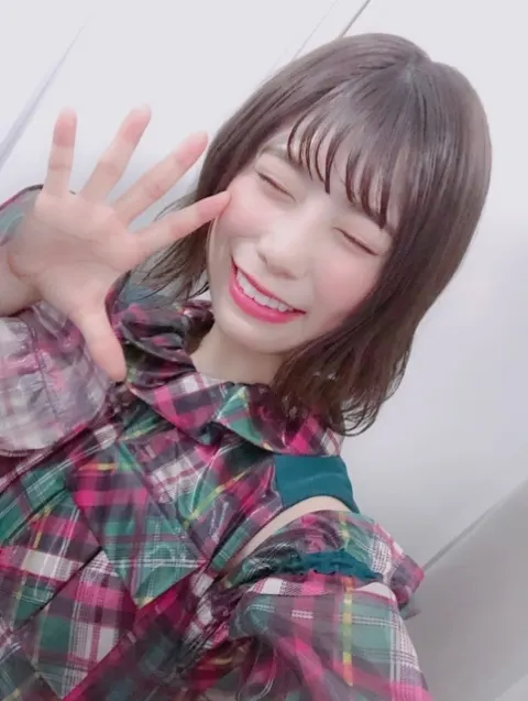 東村 芽依｜はっぴー（2018-10-16）｜9枚目