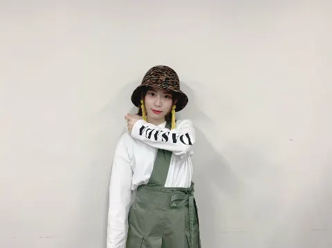 東村 芽依｜🦘（2020-03-05）｜3枚目