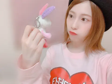 東村 芽依｜🍓（2020-04-24）｜3枚目