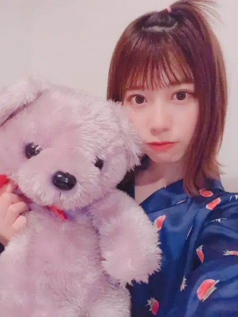 東村 芽依｜🍓（2020-04-04）｜6枚目