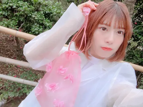 東村 芽依｜🍓（2020-04-11）｜2枚目