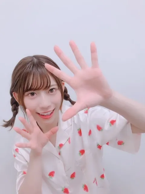 東村 芽依｜🍓（2020-04-04）｜5枚目