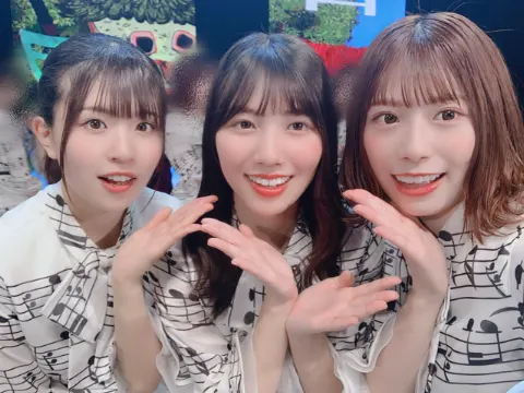 東村 芽依｜🍓（2020-04-03）｜3枚目