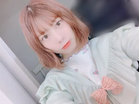 東村 芽依｜🍓（2020-04-11）｜4枚目