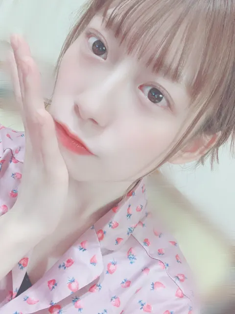 東村 芽依｜🍓（2020-05-08）｜4枚目