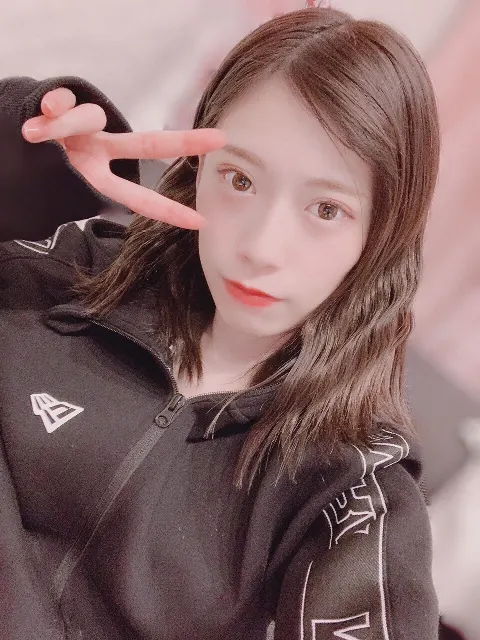 東村 芽依｜🦒（2020-11-05）