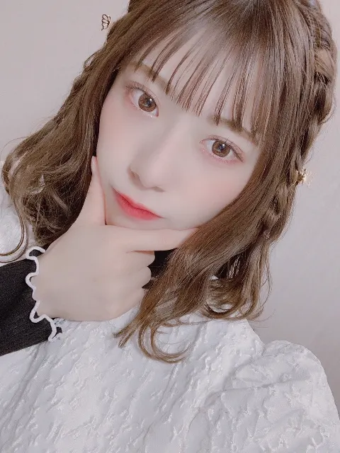 東村 芽依｜👑（2020-11-25）｜3枚目