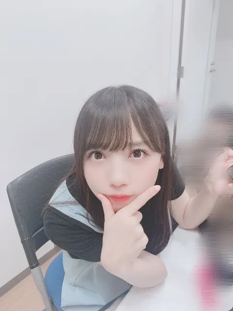 東村 芽依｜📷（2020-11-18）｜2枚目