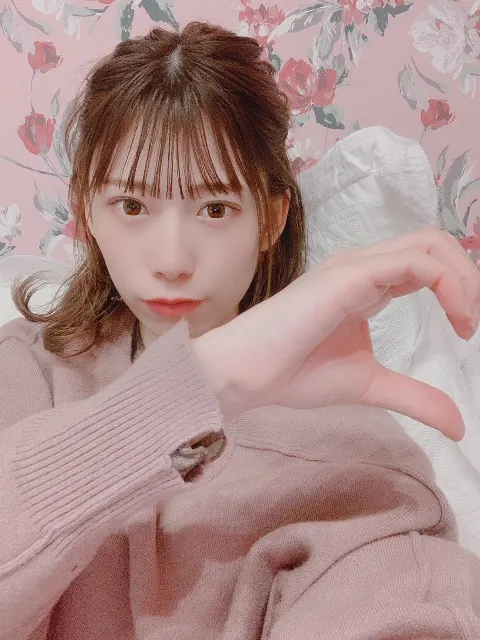 東村 芽依｜🐰（2020-11-23）｜2枚目