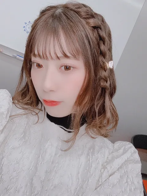 東村 芽依｜👑（2020-11-25）｜2枚目