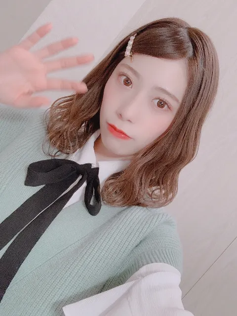 東村 芽依｜🍏（2020-11-24）｜4枚目