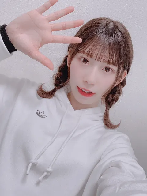 東村 芽依｜🤡（2021-02-20）｜3枚目