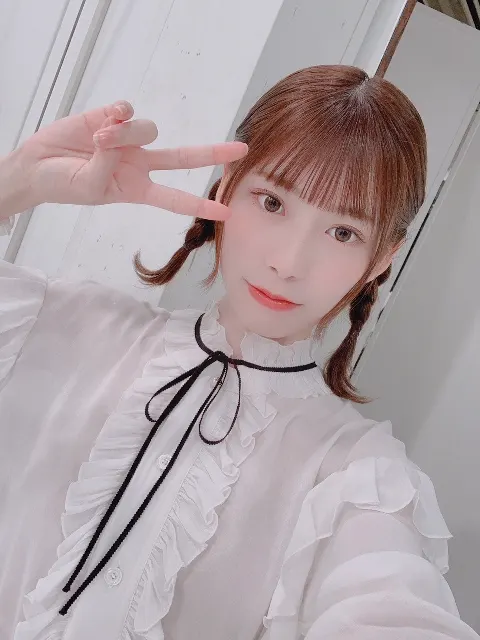 東村 芽依｜🌈（2021-02-02）｜2枚目