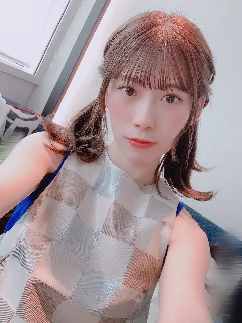 東村 芽依｜🍍（2021-05-16）｜2枚目