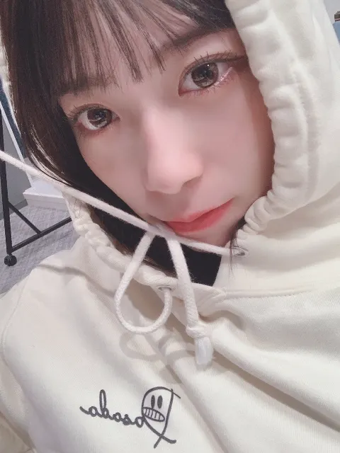 東村 芽依｜🧶