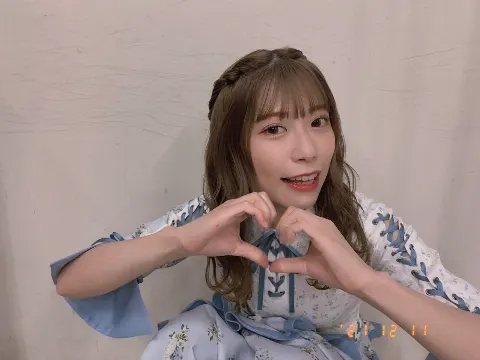 東村 芽依｜🌧（2021-12-11）｜2枚目