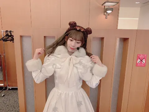 東村 芽依｜🐻（2021-12-01）｜2枚目