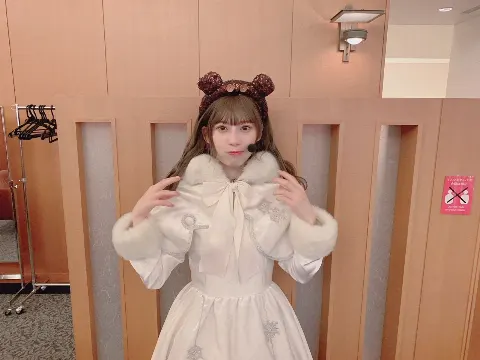 東村 芽依｜🐻（2021-12-01）