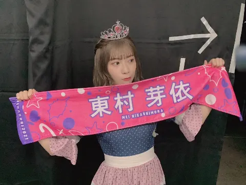東村 芽依｜👑（2021-12-24）｜2枚目
