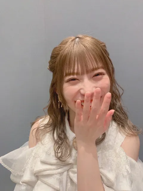 東村 芽依｜💐（2021-12-31）｜5枚目