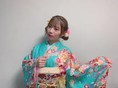 東村 芽依｜🐋（2022-01-17）｜3枚目