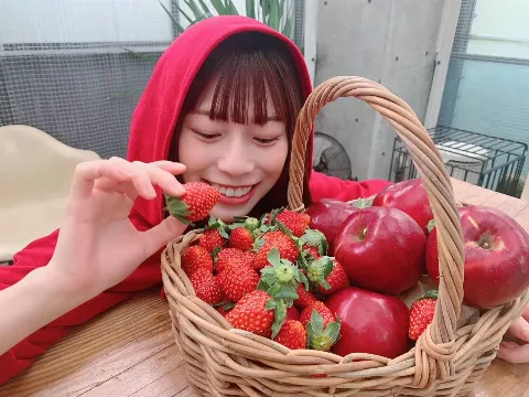 東村 芽依｜🍓（2022-01-05）｜3枚目