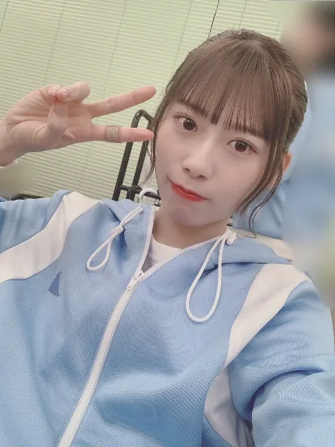 東村 芽依｜🐆（2022-02-18）｜2枚目