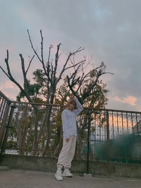 東村 芽依｜✈️（2022-03-19）｜2枚目