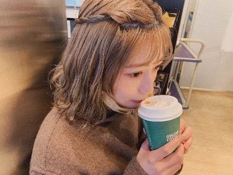 東村 芽依｜☕️（2022-03-12）｜2枚目