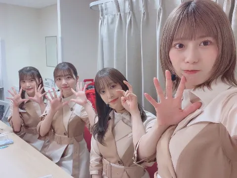 東村 芽依｜☔️（2022-06-07）｜2枚目