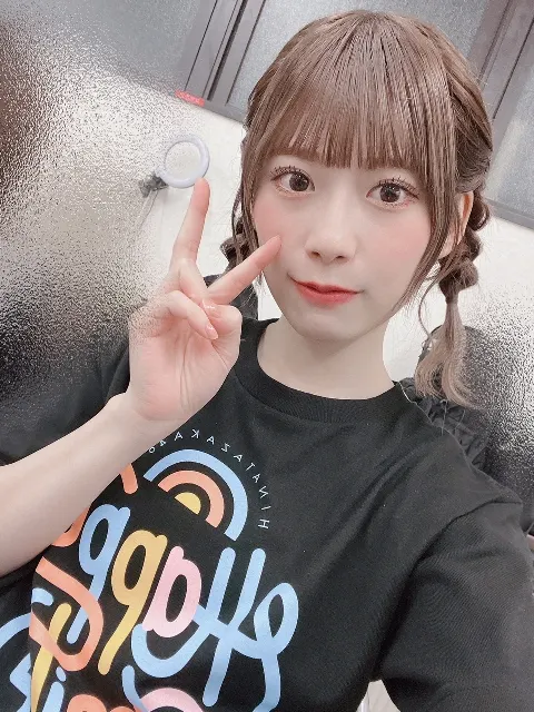 東村 芽依｜🐩（2022-09-27）｜2枚目
