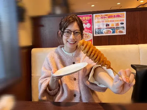 東村 芽依｜🍛（2022-10-27）｜4枚目