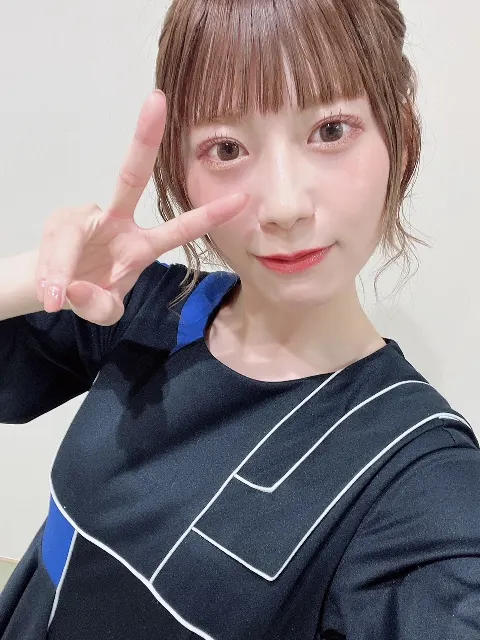 東村 芽依｜🐇（2022-11-05）｜4枚目