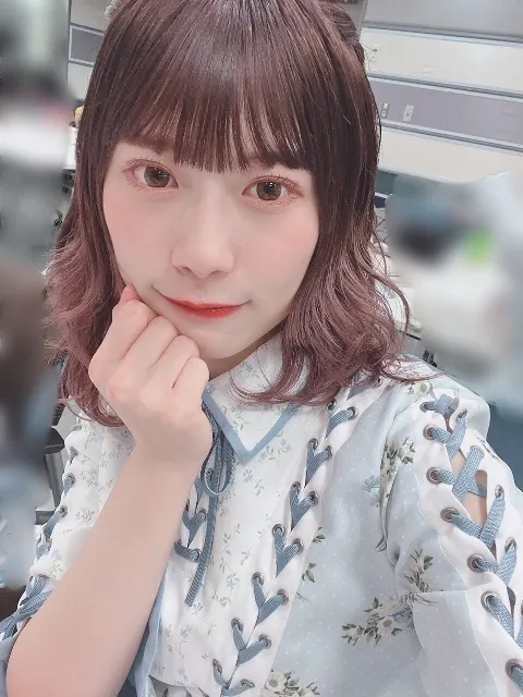 東村 芽依｜🦊（2022-12-31）｜3枚目