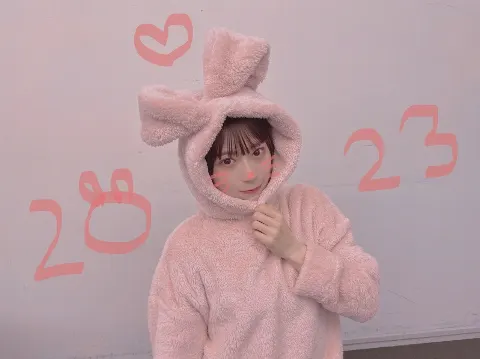 東村 芽依｜🐇（2023-01-04）