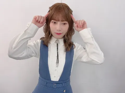 東村 芽依｜🌼（2023-03-08）｜3枚目