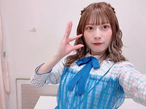 東村 芽依｜🐟（2023-04-22）