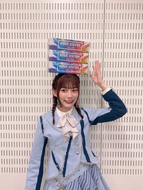 東村 芽依｜🍁（2023-11-30）｜2枚目