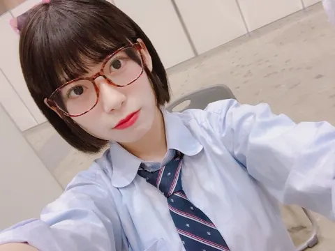 東村 芽依｜制服（2018-03-31）｜6枚目