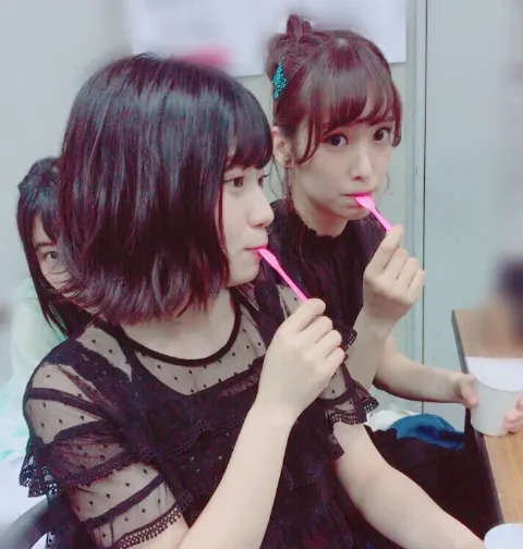 東村 芽依｜個握の写真...218（2017-07-13）｜2枚目