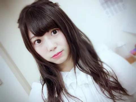 東村 芽依｜個別握手会...153（2017-04-08）｜3枚目