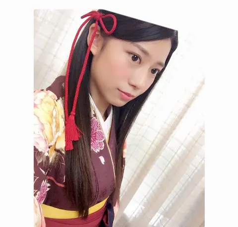 東村 芽依｜セーラー服と袴...54（2016-11-30）｜7枚目