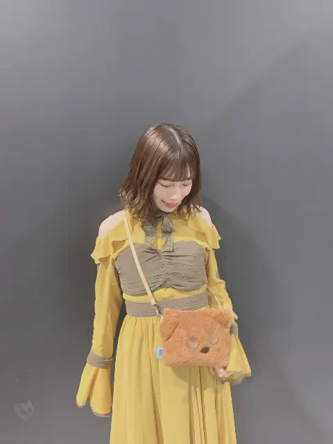 東村 芽依｜🤝（2019-12-16）｜4枚目