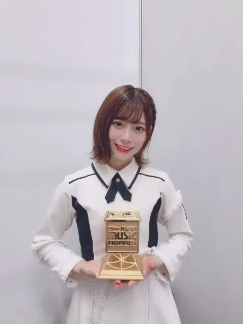 東村 芽依｜MAMA（2018-12-21）｜2枚目