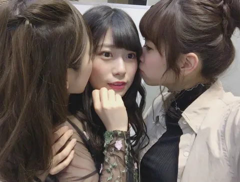東村 芽依｜個別握手会...122（2017-02-27）｜2枚目