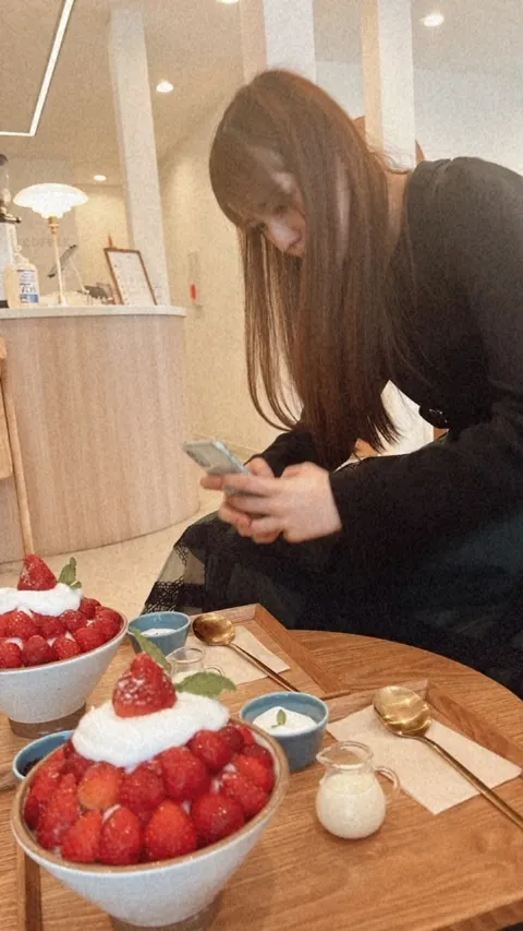 東村 芽依｜🍧（2023-10-01）｜6枚目