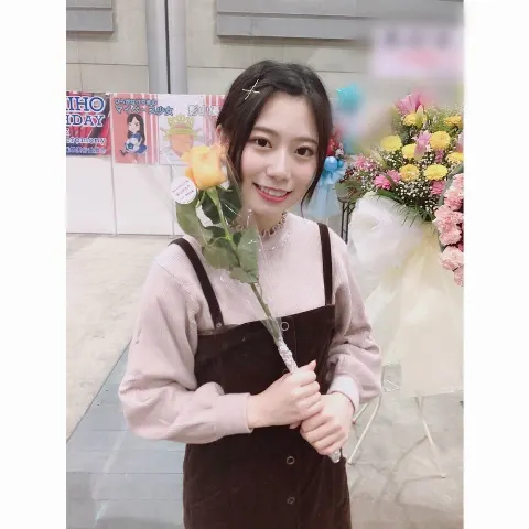 東村 芽依｜お花（2018-02-15）｜4枚目
