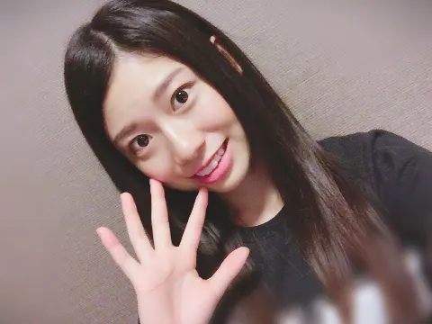 東村 芽依｜緊張...6（2016-08-14）｜3枚目