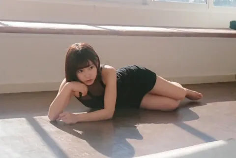 東村 芽依｜BOMBさん（2019-01-10）｜3枚目