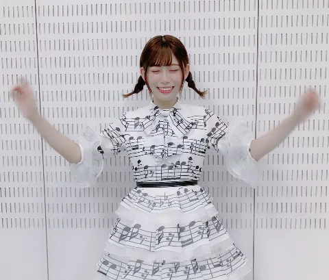 東村 芽依｜🦔（2019-08-11）｜4枚目